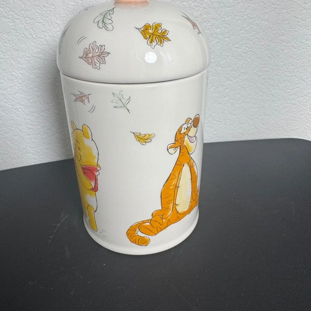 Disney Winnie the Pooh Canister Unisex OS White Autumn Pumpkin Fall Leaves Jar